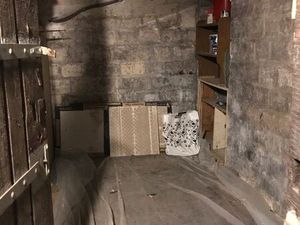 Cave saine 6m2 Paris 10e Goncourt