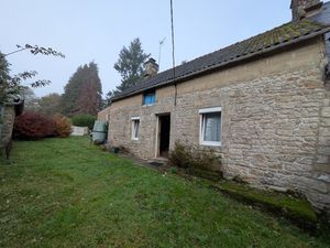 BUBRY MAISON À RÉNOVER DE 3 PIÈCES D'UNE SURFACE DE 95M² AVEC 5 DÉPENDANCES DE 285M² AU TO