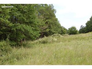 Pézuls – Magnifique terrain naturel de 4 1 hectares dans le Périgord Noir