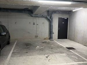 Parking sécurisé à louer