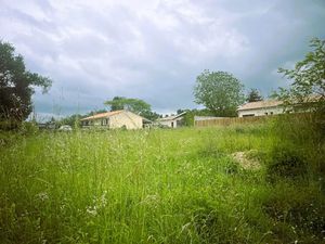 Vente terrain 800 m² à Saint-Sulpice-et-Cameyrac (33450)  129 000 €