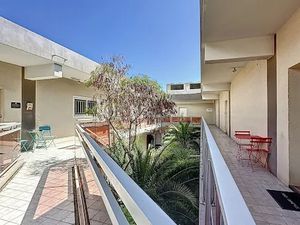 Vente locaux professionnels 84 m² à Mougins (06250)  250 000 €