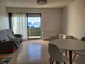 Location Appartement 2 pièces à Saint-Gilles-Croix-De-Vie Centre Ville (85800) : à louer 2