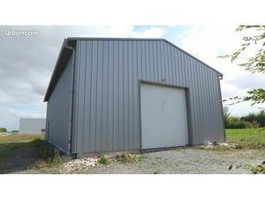 Bâtiment en Zone Artisanale