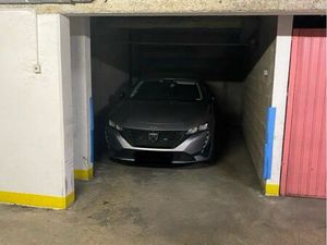 Location Parking/Garage couvert - 100/mois CC