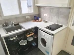 Location meublée appartement 1 pièce 26 m² à Paris 17ème (75017)  900 €