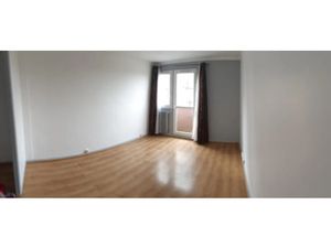 Location appartement 3 pièces 56 m² à Villeneuve-la-Garenne (92390)  1 097 €
