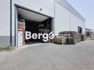 Location locaux professionnels 759 m² à Frejus (83600)  10 000 €