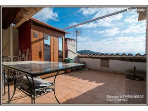 Location maison 7 pièces 200 m² à Callas (83830)  1 600 €