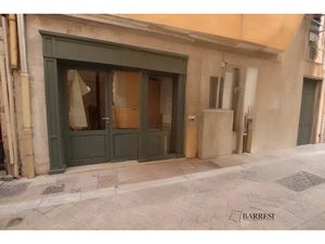 Location locaux professionnels 35 m² à Toulon (83000)  560 €