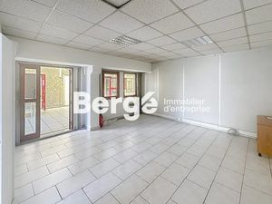 Location locaux professionnels 60 m² à Mouans-Sartoux (06370)  1 400 €