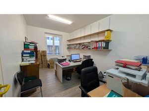 Location locaux professionnels 3 pièces 43.11 m² à Paris 12ème (75012)  1 650 €