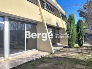 Location locaux professionnels 280 m² à Valbonne (06560)  3 733 €