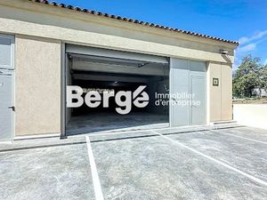 Location locaux professionnels 503 m² à Valbonne (06560)  5 745 €