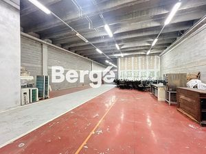 Location locaux professionnels 530 m² à Vallauris (06220)  5 742 €