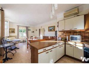 Vente Appartement 3 pièces à Saint-Laurent-du-Var (06700) : à vendre 3 pièces / 70m² Saint