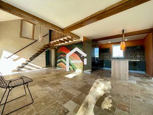 Ensemble immobilier à Dun les Places