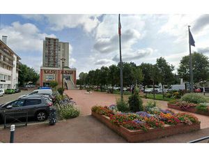 Local commercial Maurepas