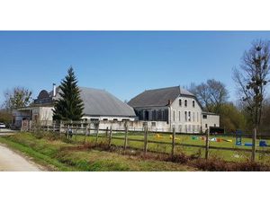 Vend murs commerciaux  batiment industriel  entrepot ou atelier