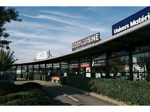 à louer Local commercial 522 m² – 8 568 € |Morschwiller-le-Bas