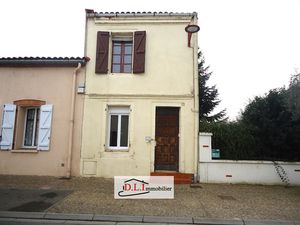 Vente maison 3 pièces 81 m² à Castelsarrasin (82100)  100 000 €