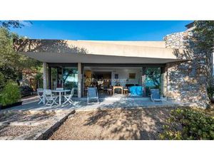 Villa D'architecte Avec Vue Panoramique Sur La Baie De Calvi