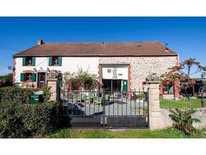 Vente maison 9 pièces 171 m² à Saint-Dizier-les-Domaines (23270)  165 000 €