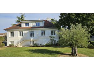 Achat Maison 7 pièces 212m²