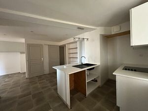 Location Appartement 1 pièce 27m²