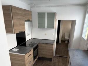 Maison de ville proche frontière