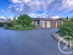 Maison à vendre - 4 pièces - 159 26 m2 - Montpensier - 63 - AUVERGNE