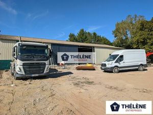 Location commerce 550 m² à Aimargues (30470)