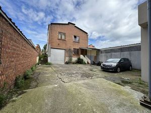 Surface industrielle à vendre de 370 m² à Berchem-Sainte-Agathe (VBD50934)