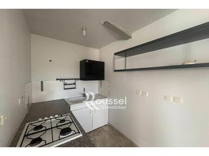 Location appartement 1 pièce 27 m² à Poussan (34560)