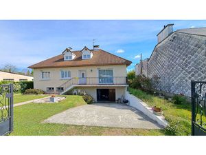 Vente maison 5 pièces 110m2 Pau 64000 - 285000 € - Surface Privée