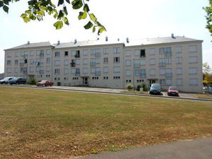 Location appartement 3 pièces 59 m² à Saint-Aignan (41110)