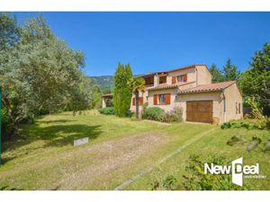 Vente propriété 4 pièces 132 m² à Seillans (83440)  445 000 €