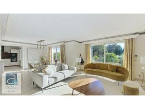 Grand Dinan : Villa traditionnelle profitant d' un terrain constructible avec double...