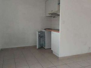 Location Appartement 2 pièces à Caen (14000) : à louer 2 pièces / 35m² Caen