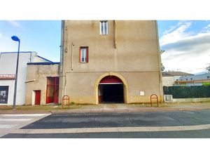 Garage grande surface.