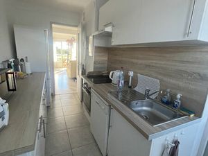 Location appartement 3 pièces 73 m² à Hyères (83400)