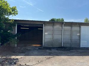 Hangar à louer