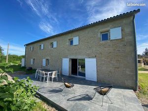 Maison 5ch avec jardin (non meublée)