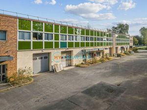 Location local industriel 352 m² à Les Ulis (91940)