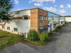 Location local industriel 430 m² à Les Ulis (91940)