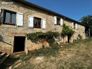 Splendide corps de ferme Restauré sur les hauteurs de saint Antonin