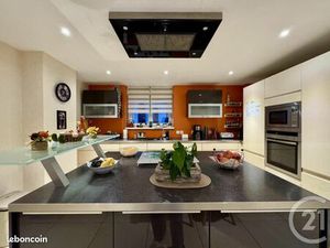 Appartement 6 pièces 170 m²