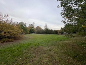 Vente terrain 1260 m² à Montberon (31140)  130 000 €