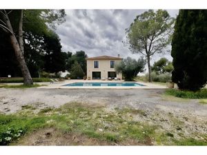 Vente terrain 325 m² à Marignane (13700)  219 000 €