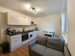 Location meublée appartement 1 pièce 25 m² à Roubaix (59100)  600 €